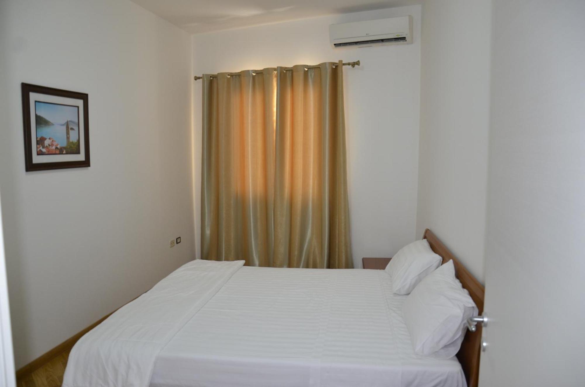 Apartmani Svetionik Budva Room photo